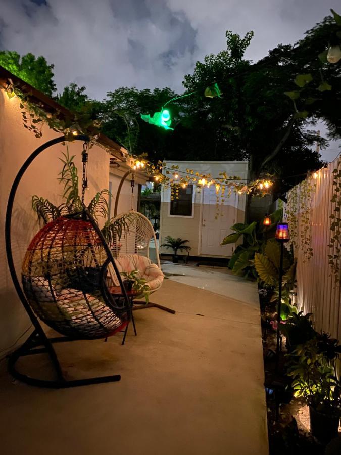 Tiny Place W Private Hot Jacuzzi 7 Min To Miami International Airport Exteriör bild